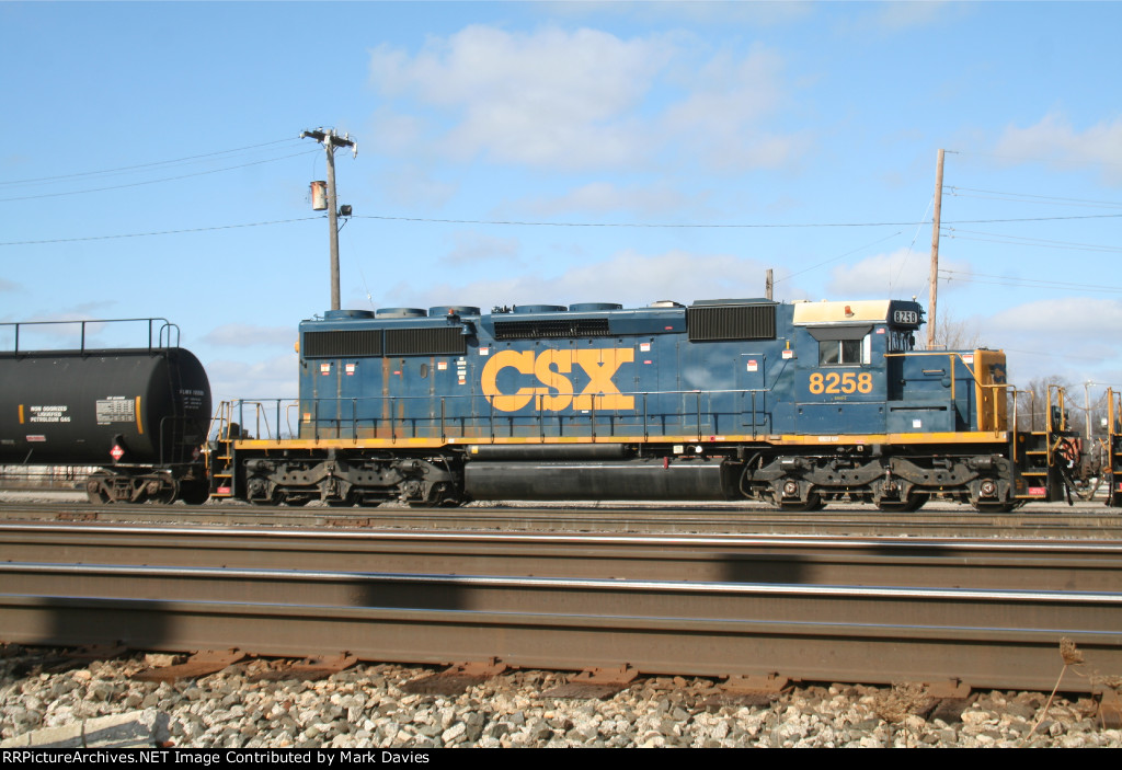CSX 8258